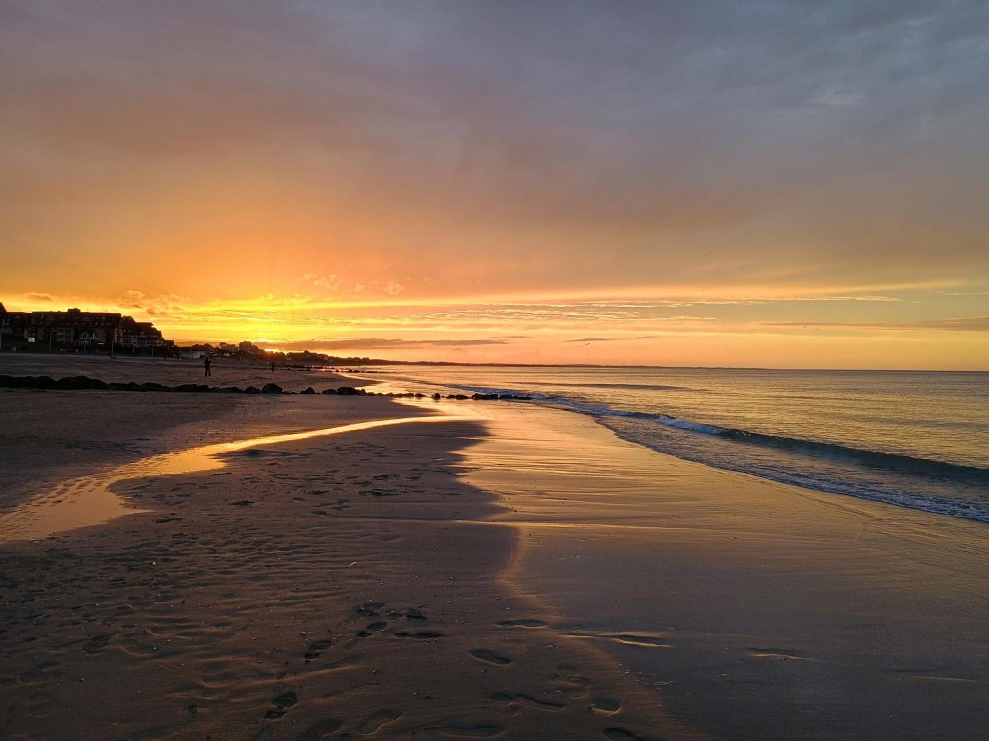 Bord De Plage, Thalasso Et Vue Mer ! Cabourg Bagian luar foto